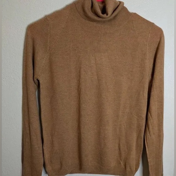 NWT Mango cashmere blend pullover turtleneck - Picture 3 of 6